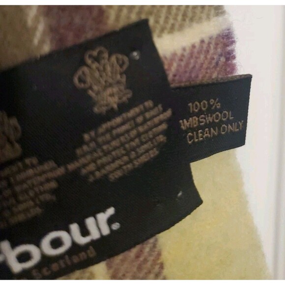 Barbour Scarf Mens One Size Green Purple Tartan Plaid 100% Lambswool Scotland - Picture 8 of 8